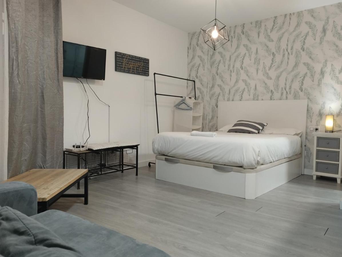 Malaga Centre Studio & Parking Exterior photo